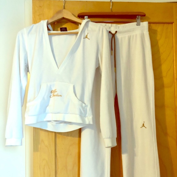 jordan brand tracksuit